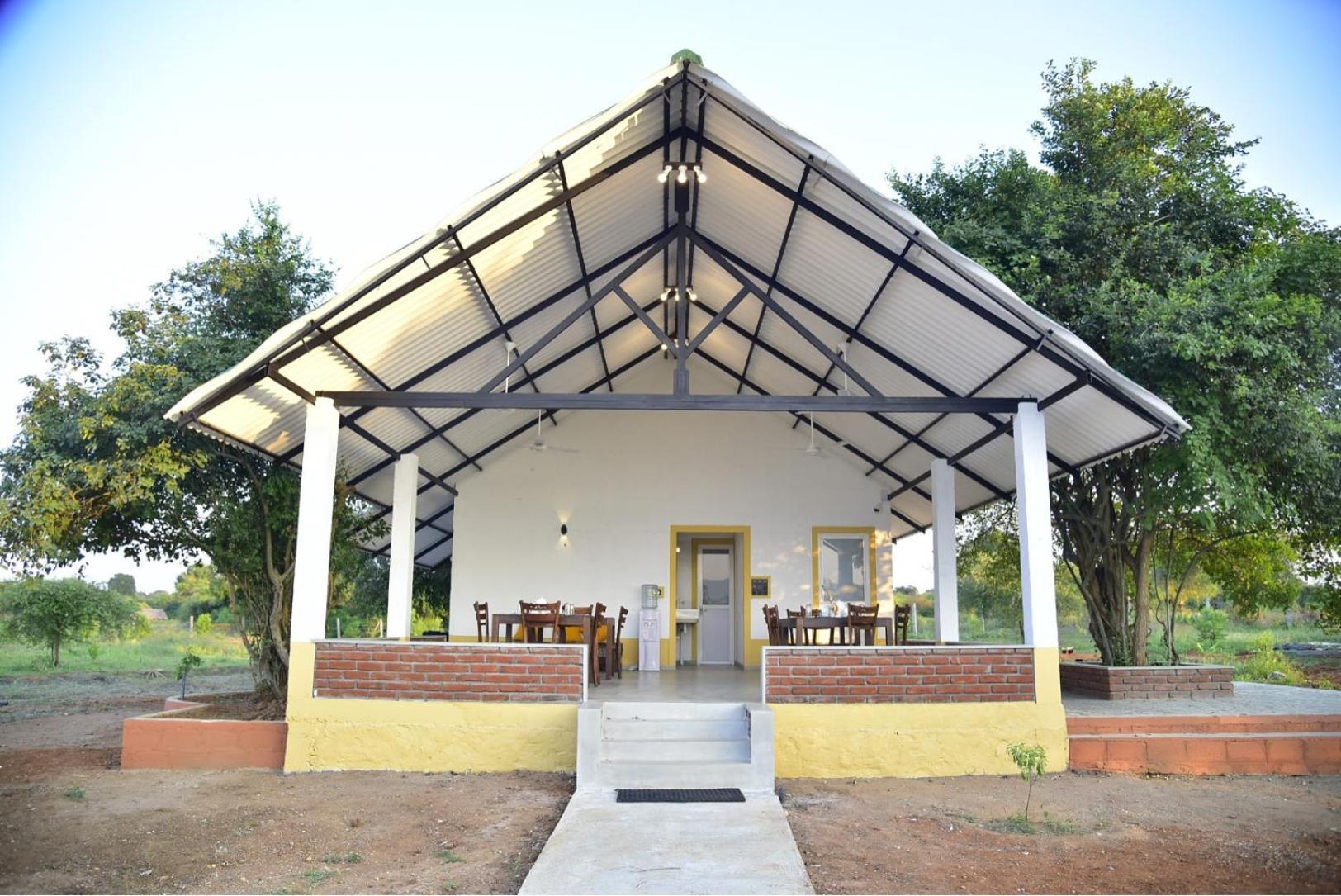Thihawa Eco Huts Yala Bed & Breakfast Tissamaharama Eksteriør bilde